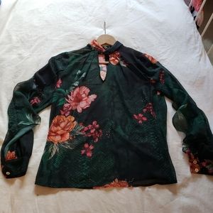 Marciano floral print blouse s